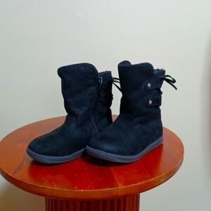 C.R.B. GIRLS BLACK BOOTS SIZE 8 GREAT FOR COLD WEATHER